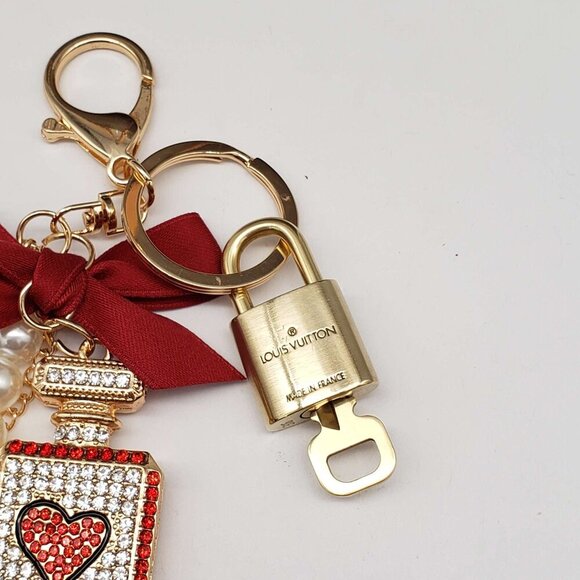 Authentic Louis Vuitton Lock & Key with unbranded Bagcharm, Keycharm, Keychain - Picture 6 of 7
